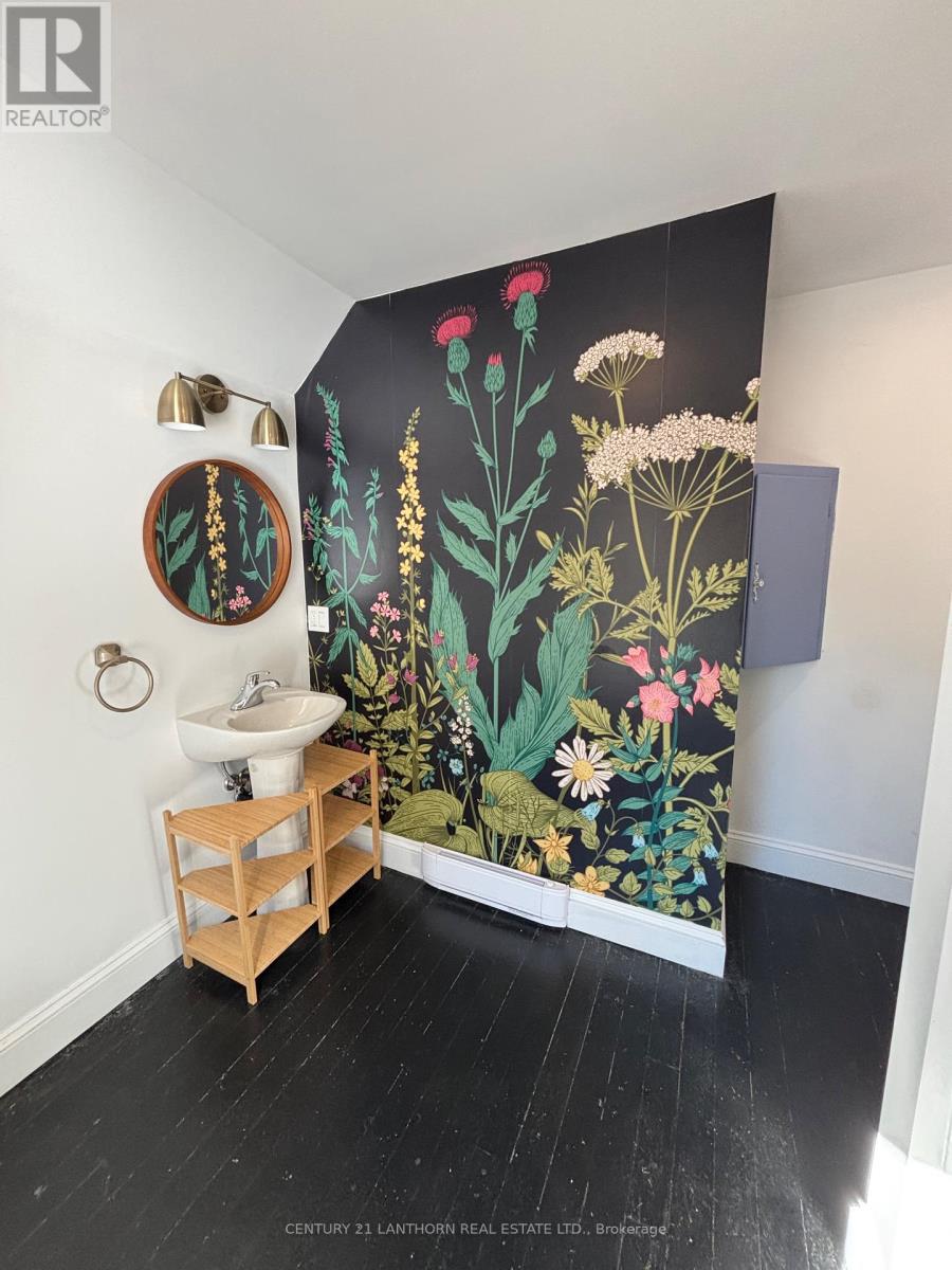 22 York Street, Prince Edward County, Ontario  K0K 2T0 - Photo 19 - X12434325