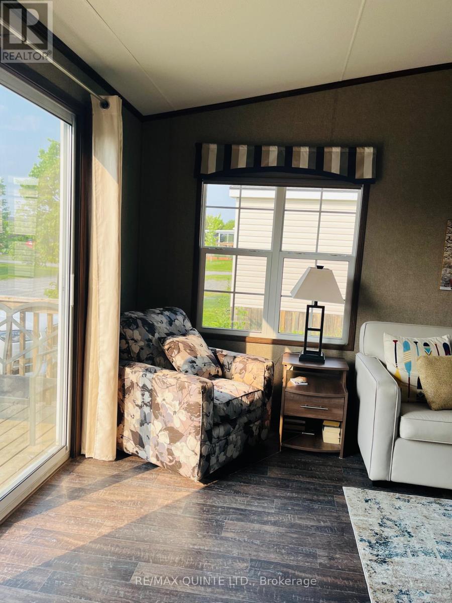 8 Cricket Ln - 486 County Road 18, Prince Edward County, Ontario  K0K 1P0 - Photo 14 - X12434368
