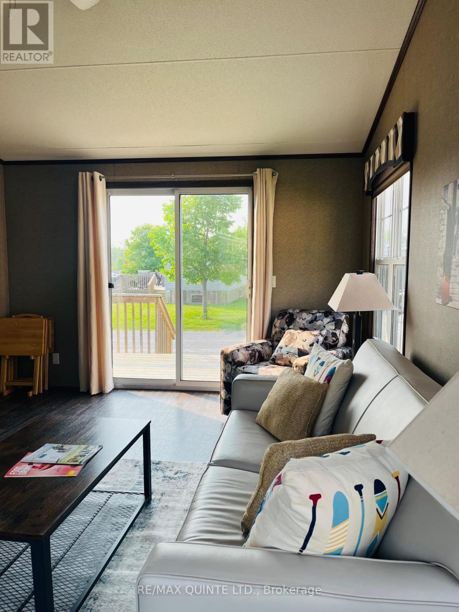 8 Cricket Ln - 486 County Road 18, Prince Edward County, Ontario  K0K 1P0 - Photo 7 - X12434368