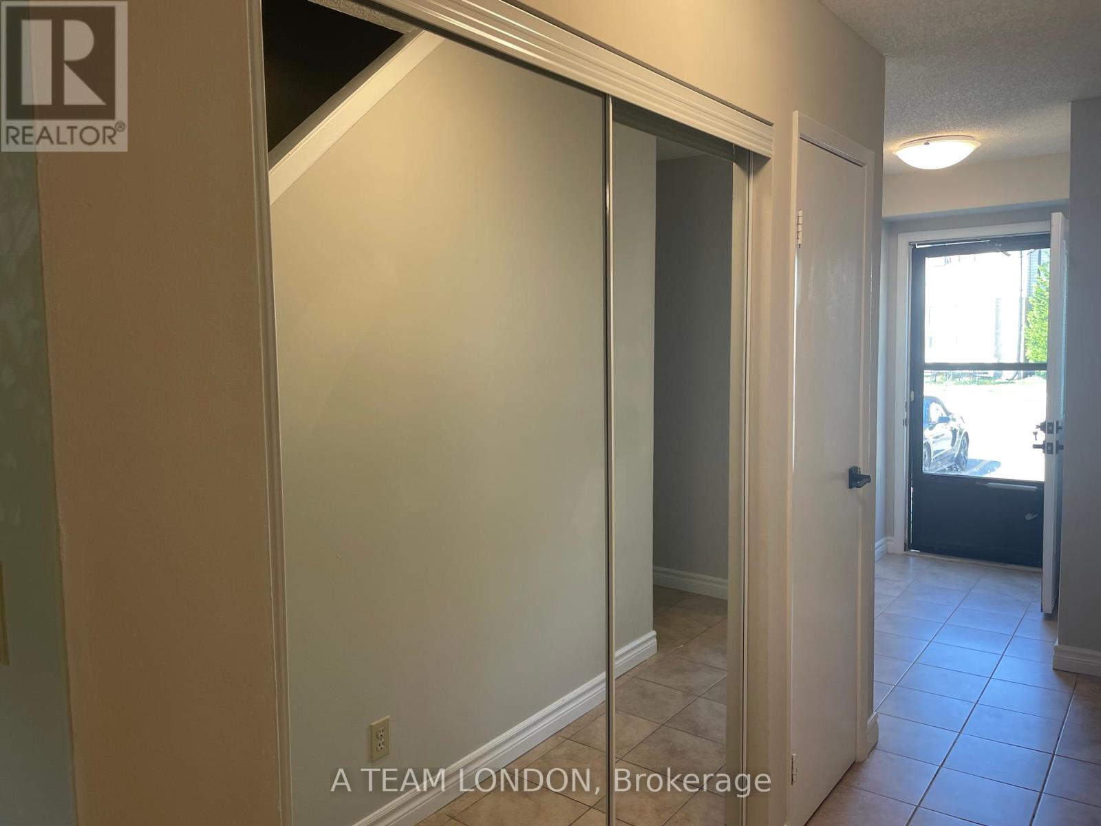 67 - 135 Belmont Drive, London South, Ontario  N6J 4J3 - Photo 11 - X12434315