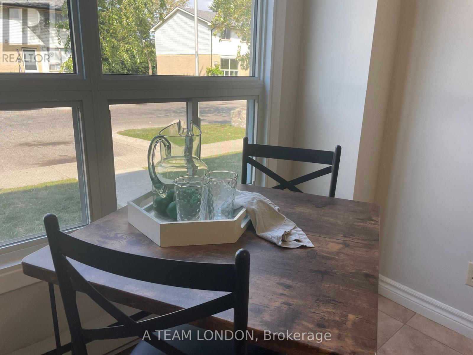 67 - 135 Belmont Drive, London South, Ontario  N6J 4J3 - Photo 5 - X12434315