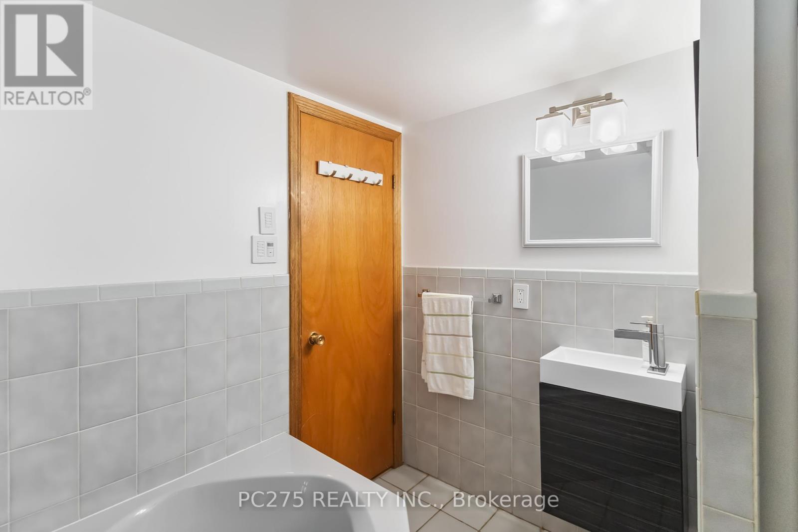 164 Atkinson Boulevard, London East, Ontario  N5W 4Z4 - Photo 30 - X12434319