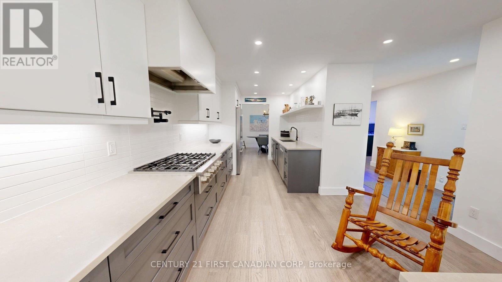 527 Topping Lane, London South, Ontario  N6J 3M8 - Photo 14 - X12434341