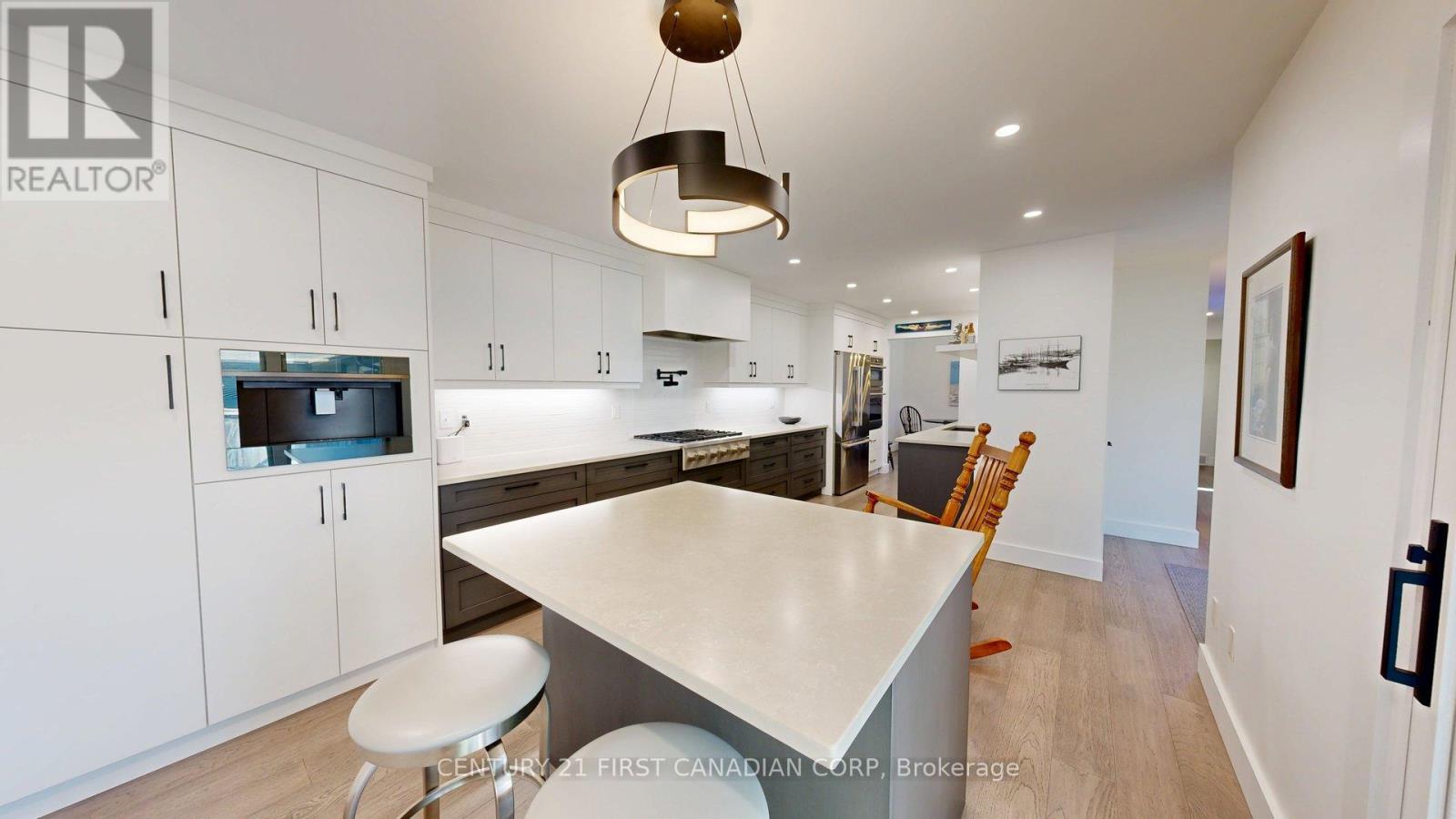 527 Topping Lane, London South, Ontario  N6J 3M8 - Photo 4 - X12434341