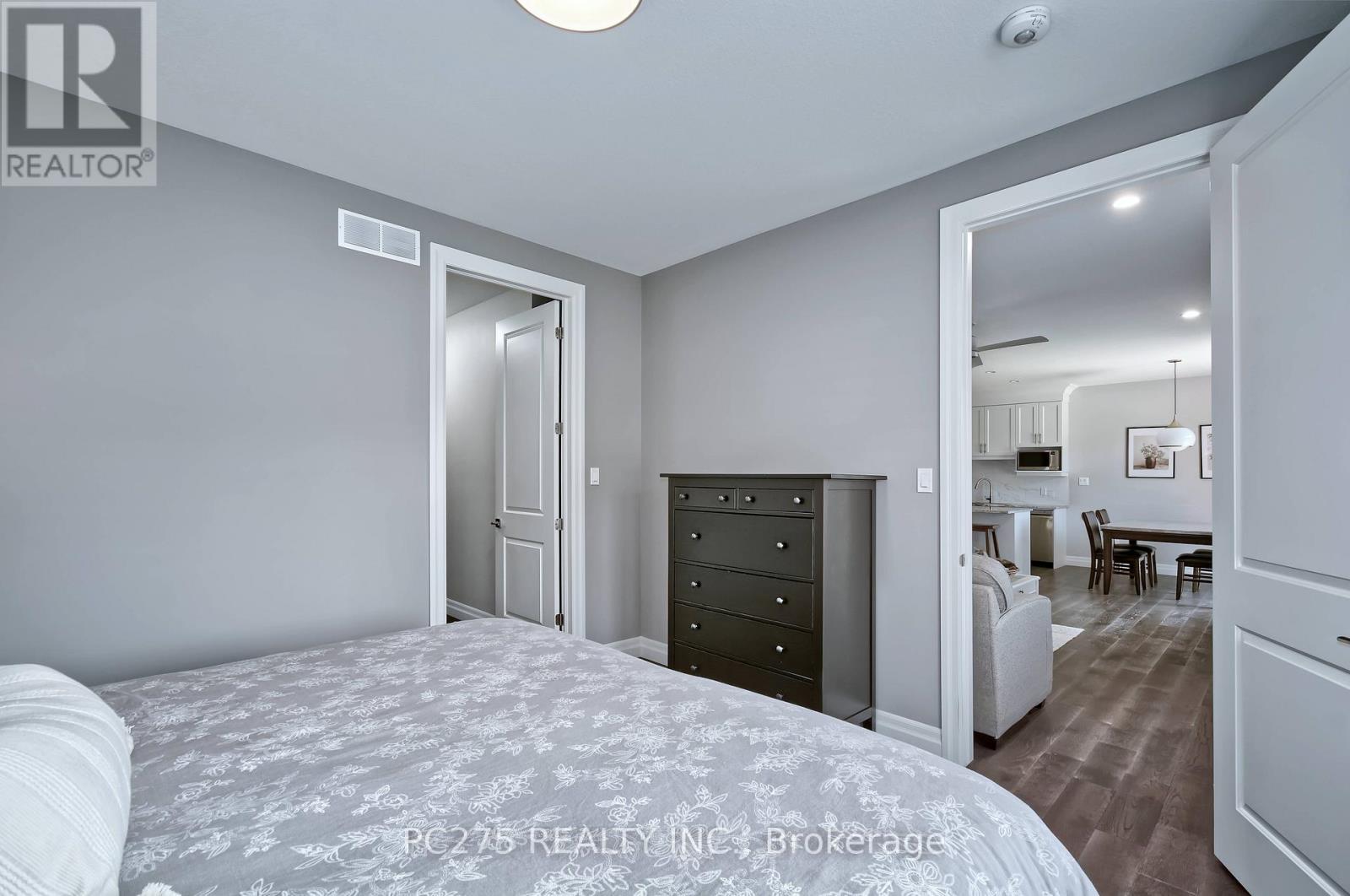 2539 Bond Street, Strathroy-Caradoc, Ontario  N0L 1W0 - Photo 16 - X12434381