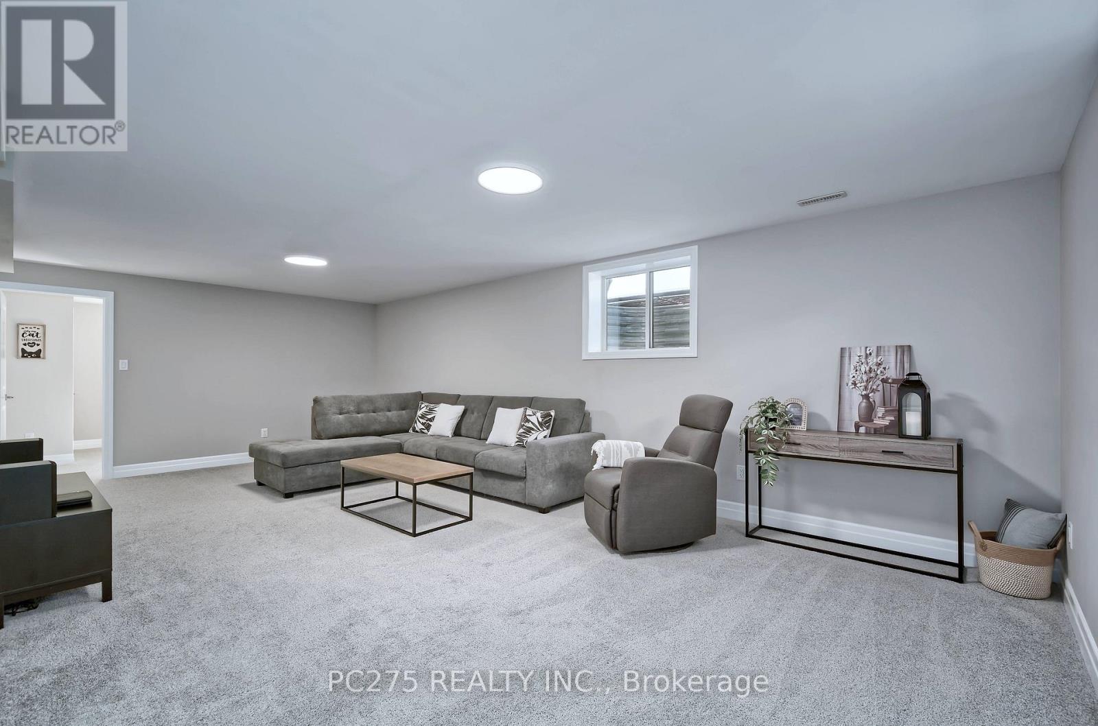 2539 Bond Street, Strathroy-Caradoc, Ontario  N0L 1W0 - Photo 20 - X12434381
