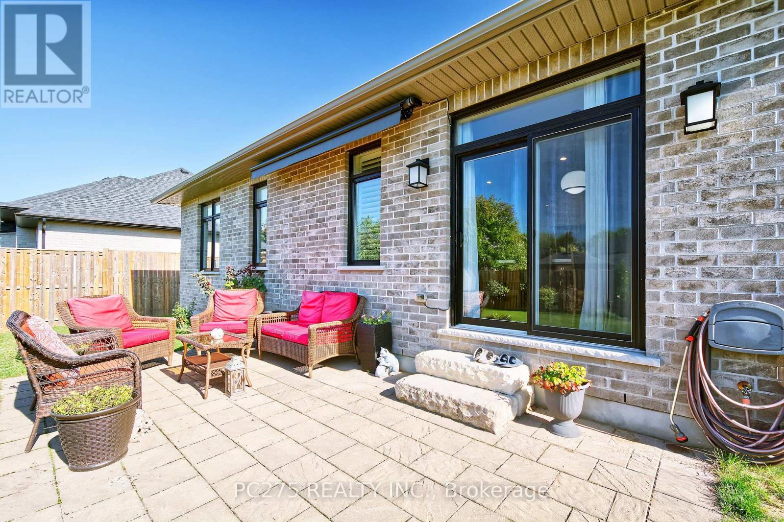 2539 Bond Street, Strathroy-Caradoc, Ontario  N0L 1W0 - Photo 31 - X12434381