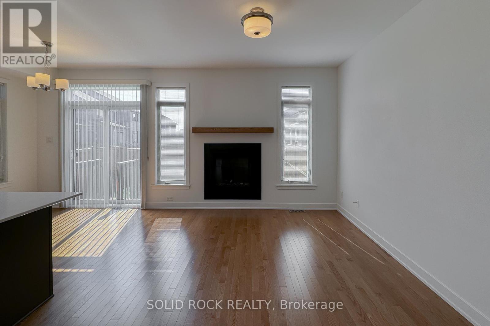 889 Solarium Avenue, Ottawa, Ontario  K4M 0K5 - Photo 12 - X12434306