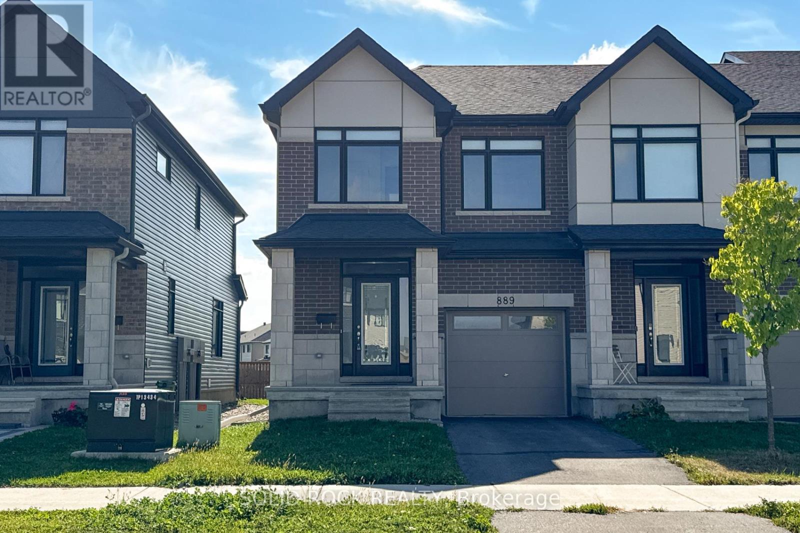 889 Solarium Avenue, Ottawa, Ontario  K4M 0K5 - Photo 2 - X12434306