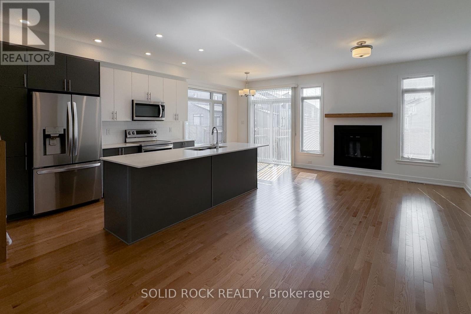 889 Solarium Avenue, Ottawa, Ontario  K4M 0K5 - Photo 6 - X12434306