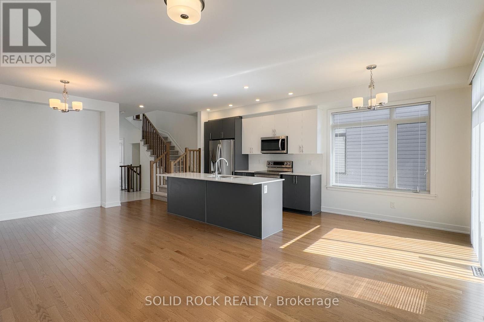 889 Solarium Avenue, Ottawa, Ontario  K4M 0K5 - Photo 8 - X12434306