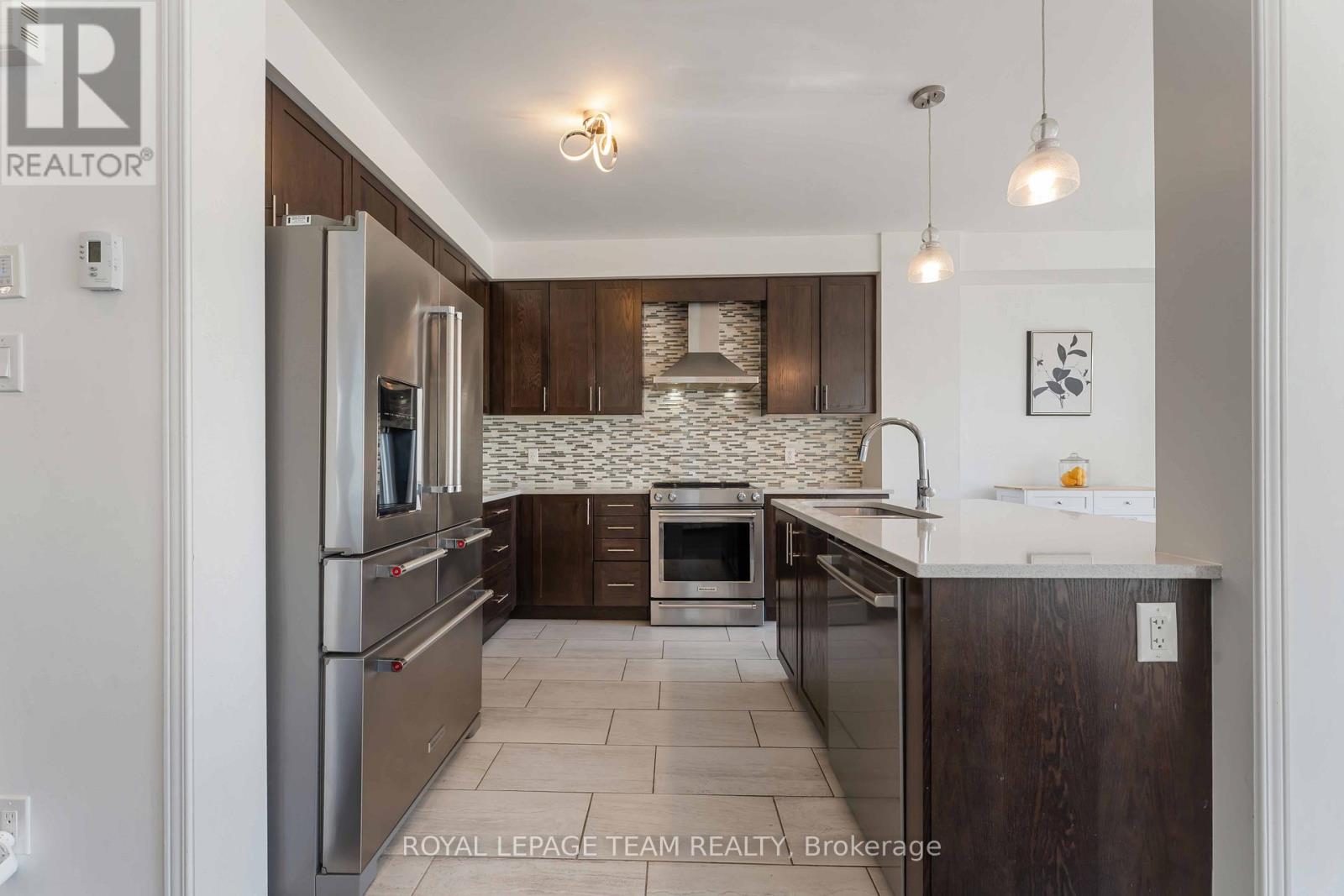 359 Melodie Street, Ottawa, Ontario  K1W 0L8 - Photo 10 - X12434359