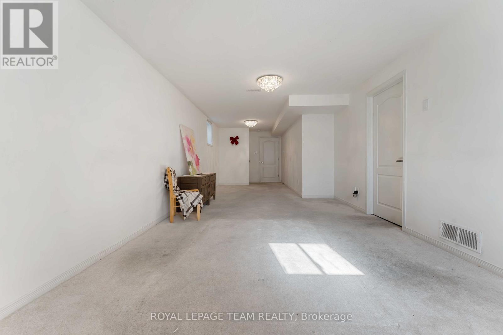 359 Melodie Street, Ottawa, Ontario  K1W 0L8 - Photo 39 - X12434359