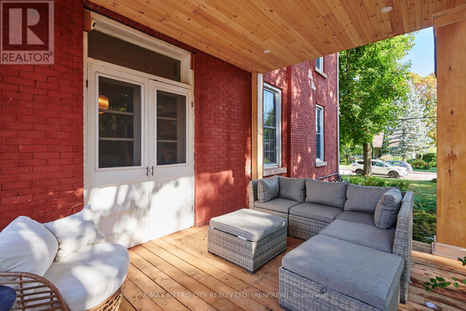 298 Barr Street, Renfrew, Ontario  K7V 1J8 - Photo 35 - X12434344