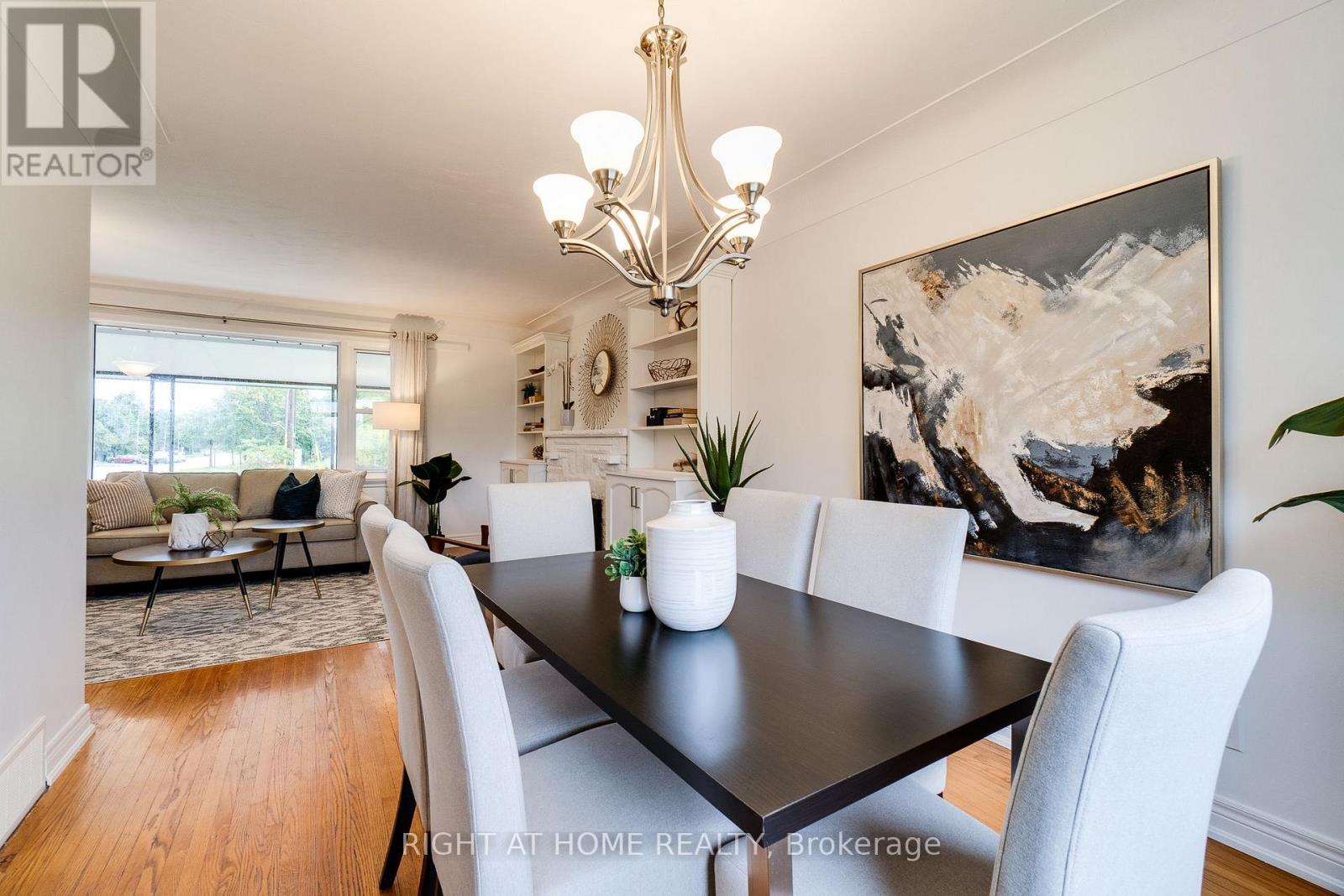 435 Parkside Drive, Hamilton, Ontario  L8B 0Y6 - Photo 7 - X12434092