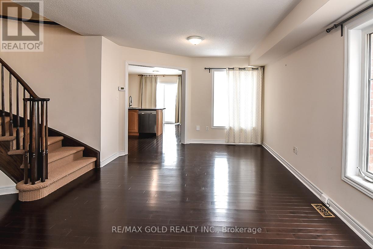 6 Keith Crescent, Niagara-On-The-Lake, Ontario  L0S 1J0 - Photo 6 - X12434097