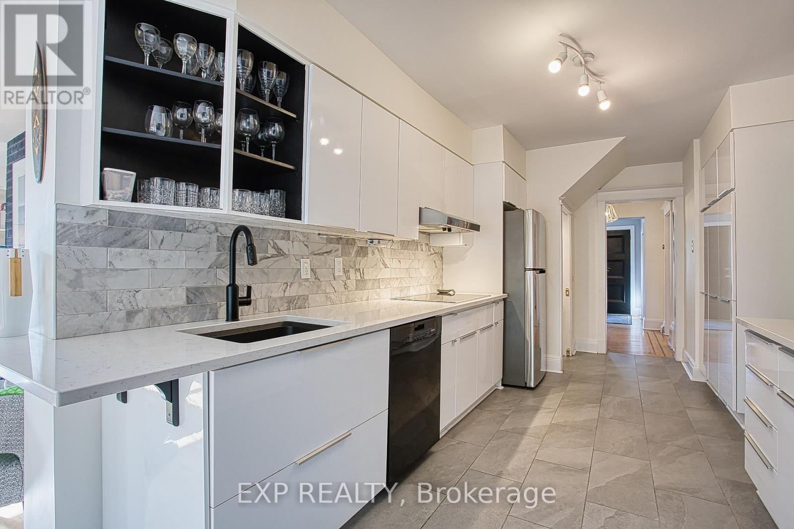44 Paisley Avenue N, Hamilton, Ontario  L8S 4G8 - Photo 14 - X12434108