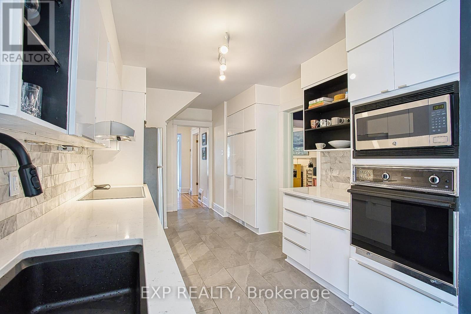 44 Paisley Avenue N, Hamilton, Ontario  L8S 4G8 - Photo 15 - X12434108