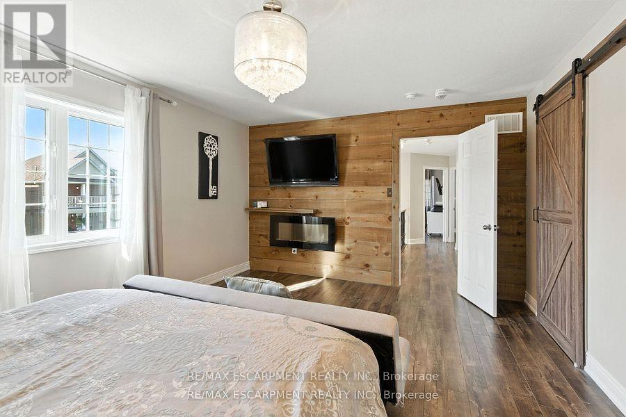 7764 Sycamore Drive, Niagara Falls, Ontario  L2H 0N6 - Photo 27 - X12434122