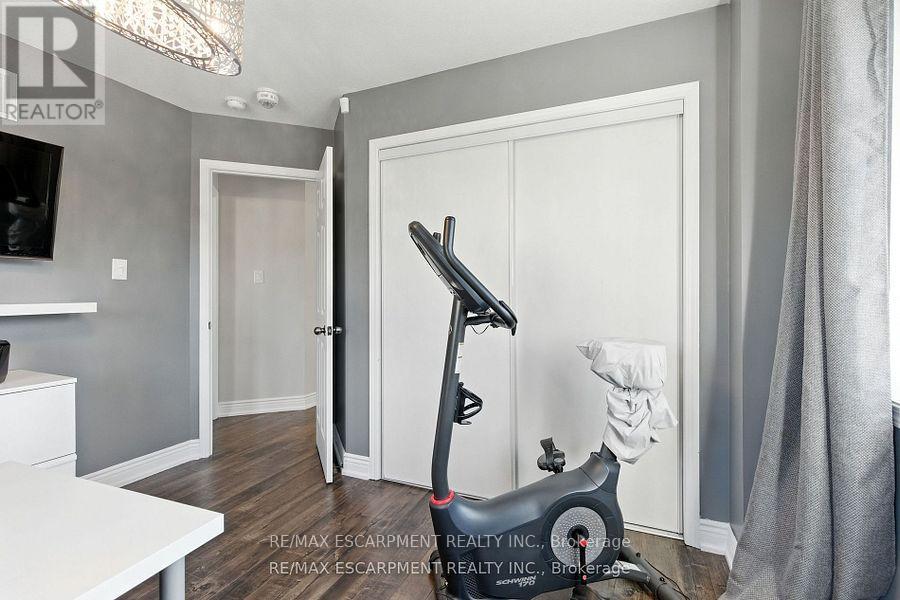 7764 Sycamore Drive, Niagara Falls, Ontario  L2H 0N6 - Photo 33 - X12434122
