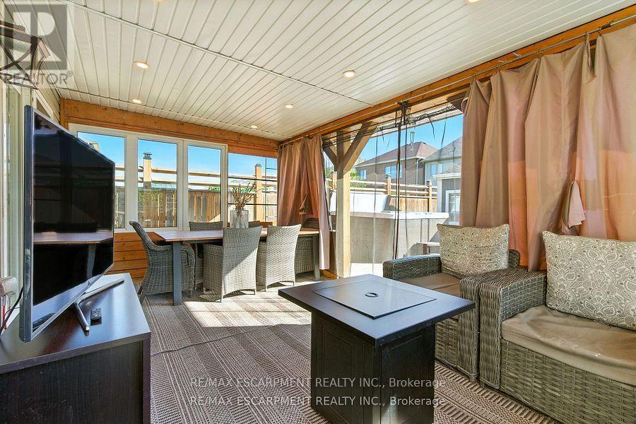 7764 Sycamore Drive, Niagara Falls, Ontario  L2H 0N6 - Photo 43 - X12434122