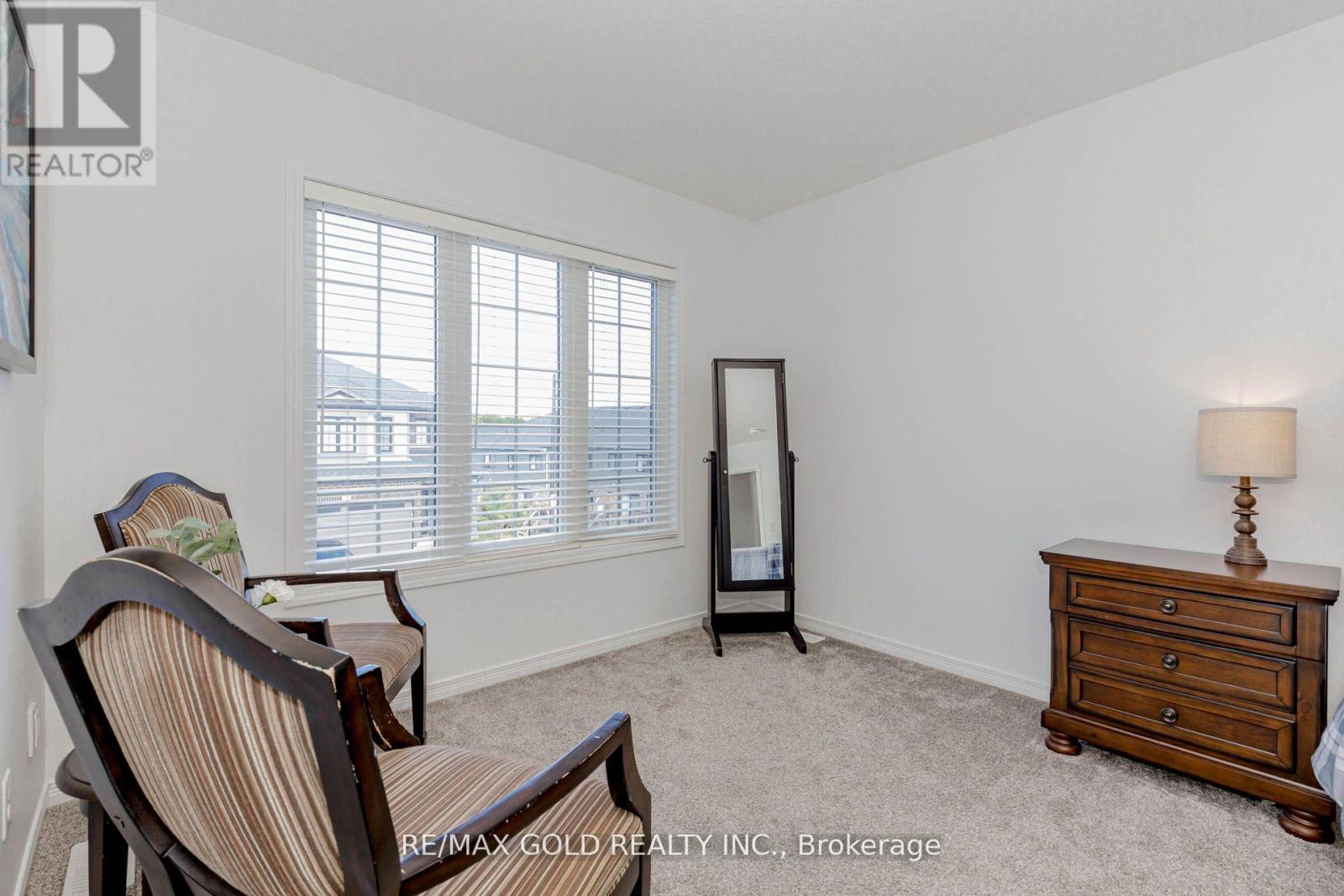 208 Woodmeadow Court, Kitchener, Ontario  N2R 0P8 - Photo 19 - X12434149