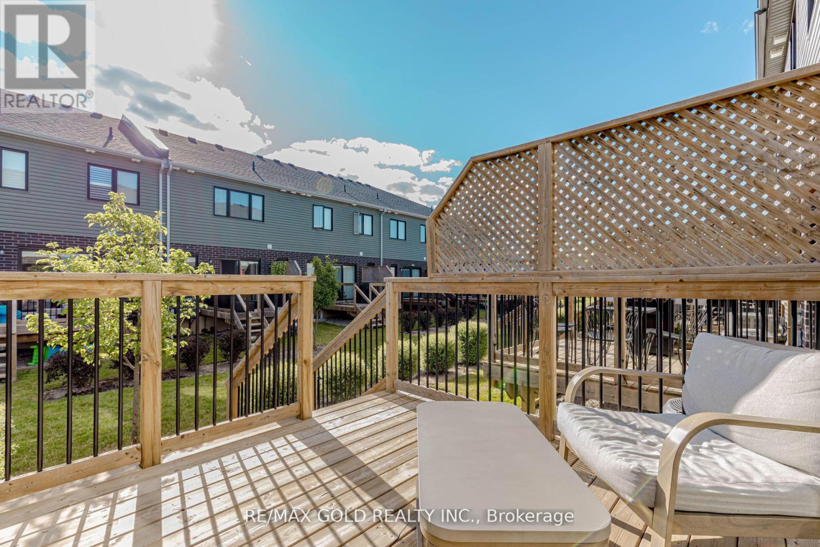 208 Woodmeadow Court, Kitchener, Ontario  N2R 0P8 - Photo 29 - X12434149