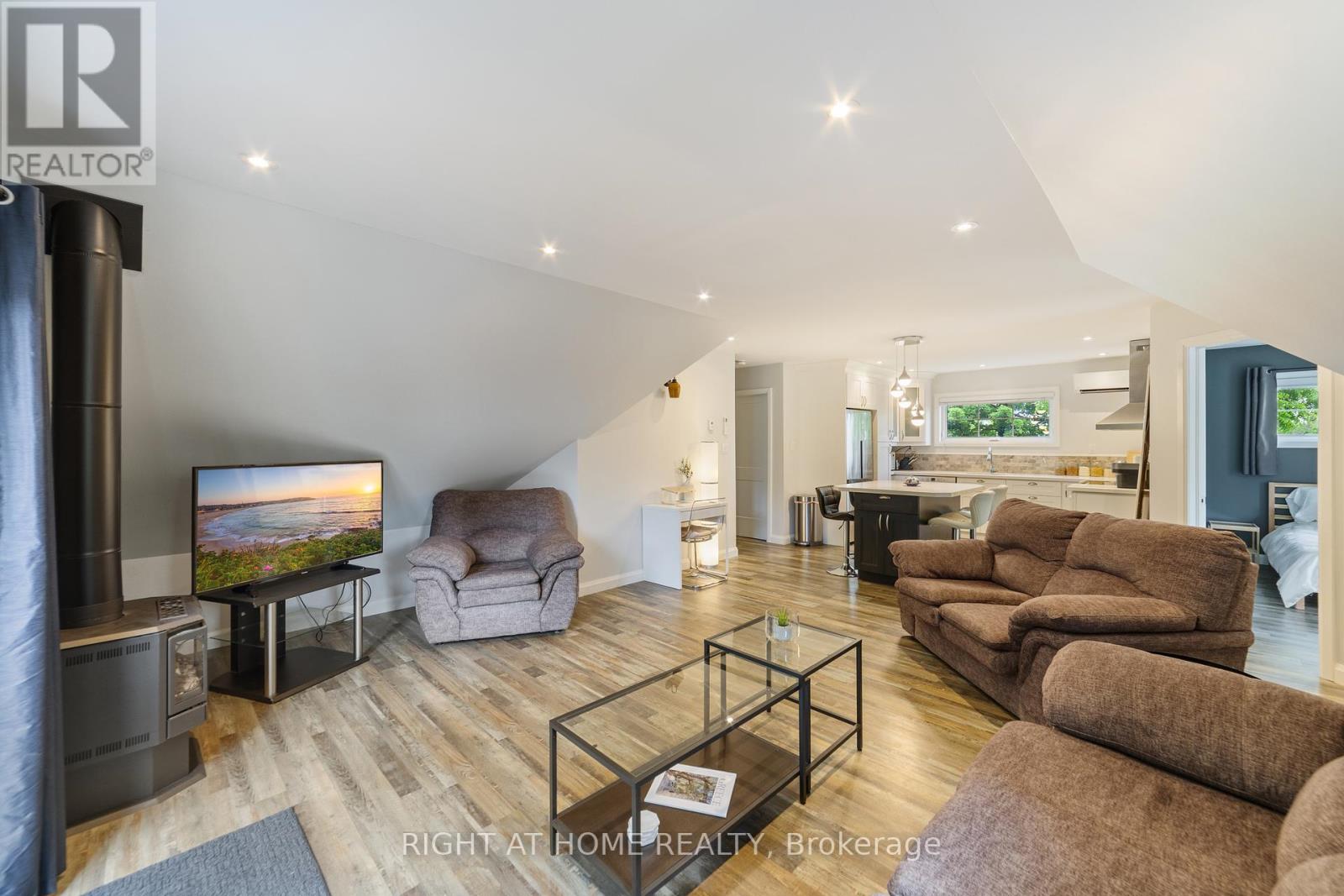 515 Hamilton Drive, Hamilton, Ontario  L9G 2A9 - Photo 33 - X12434195