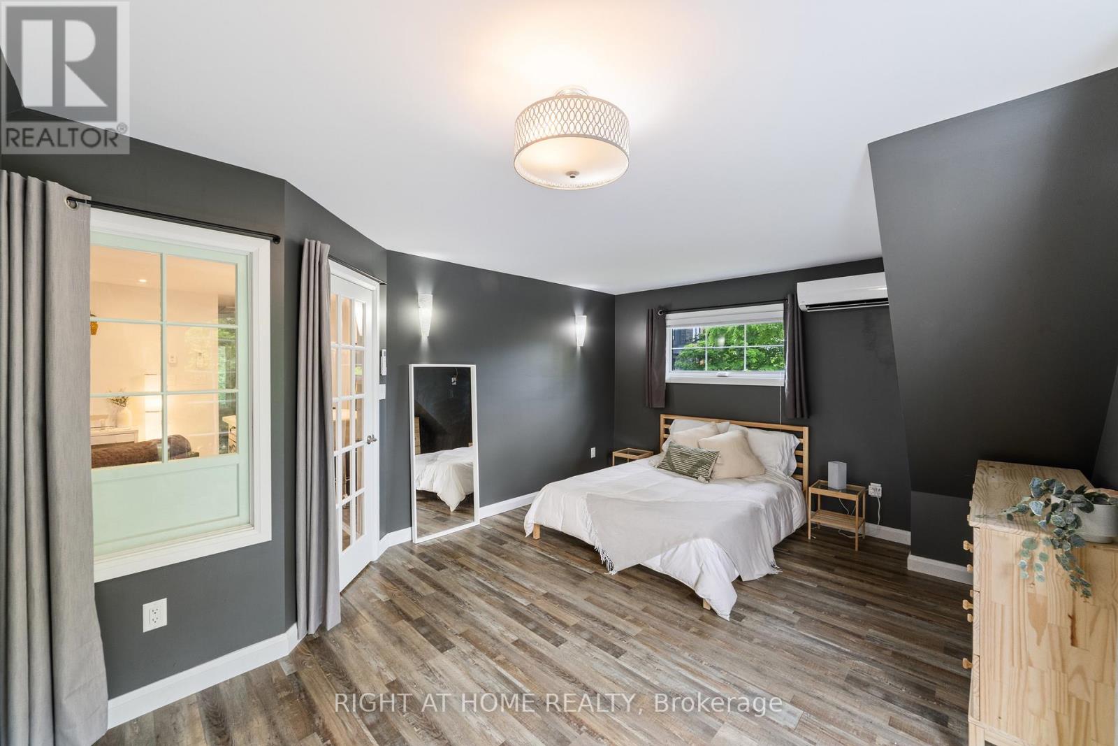 515 Hamilton Drive, Hamilton, Ontario  L9G 2A9 - Photo 34 - X12434195