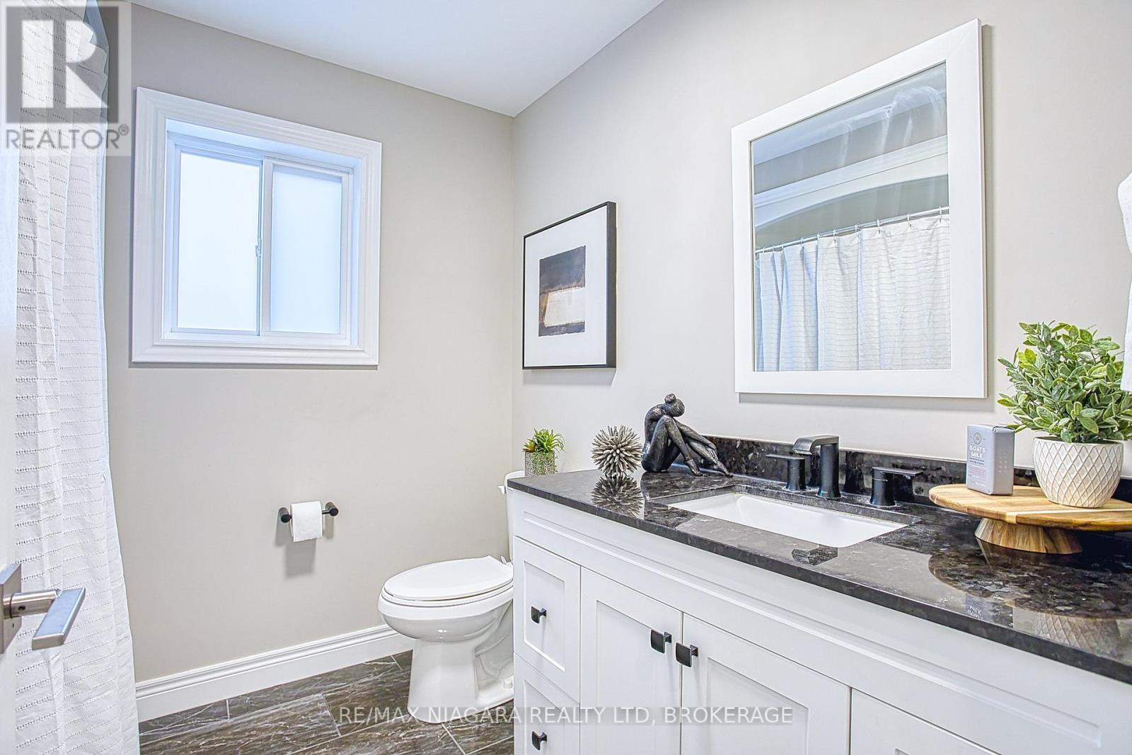 43 Sauer Avenue, Welland (Lincoln/crowland), Ontario  L3B 0C7 - Photo 17 - X12434312