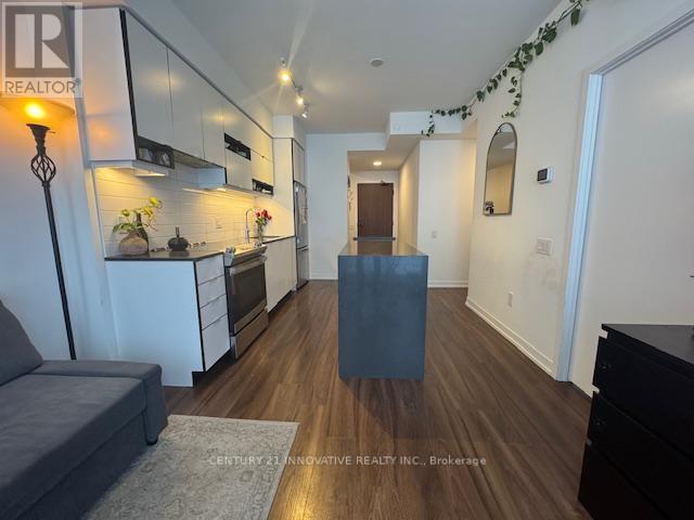 3905 - 4065 Confederation Parkway, Mississauga, Ontario  L5B 0L4 - Photo 4 - W12434243