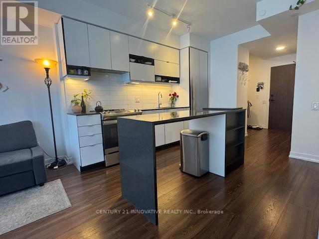 3905 - 4065 Confederation Parkway, Mississauga, Ontario  L5B 0L4 - Photo 5 - W12434243