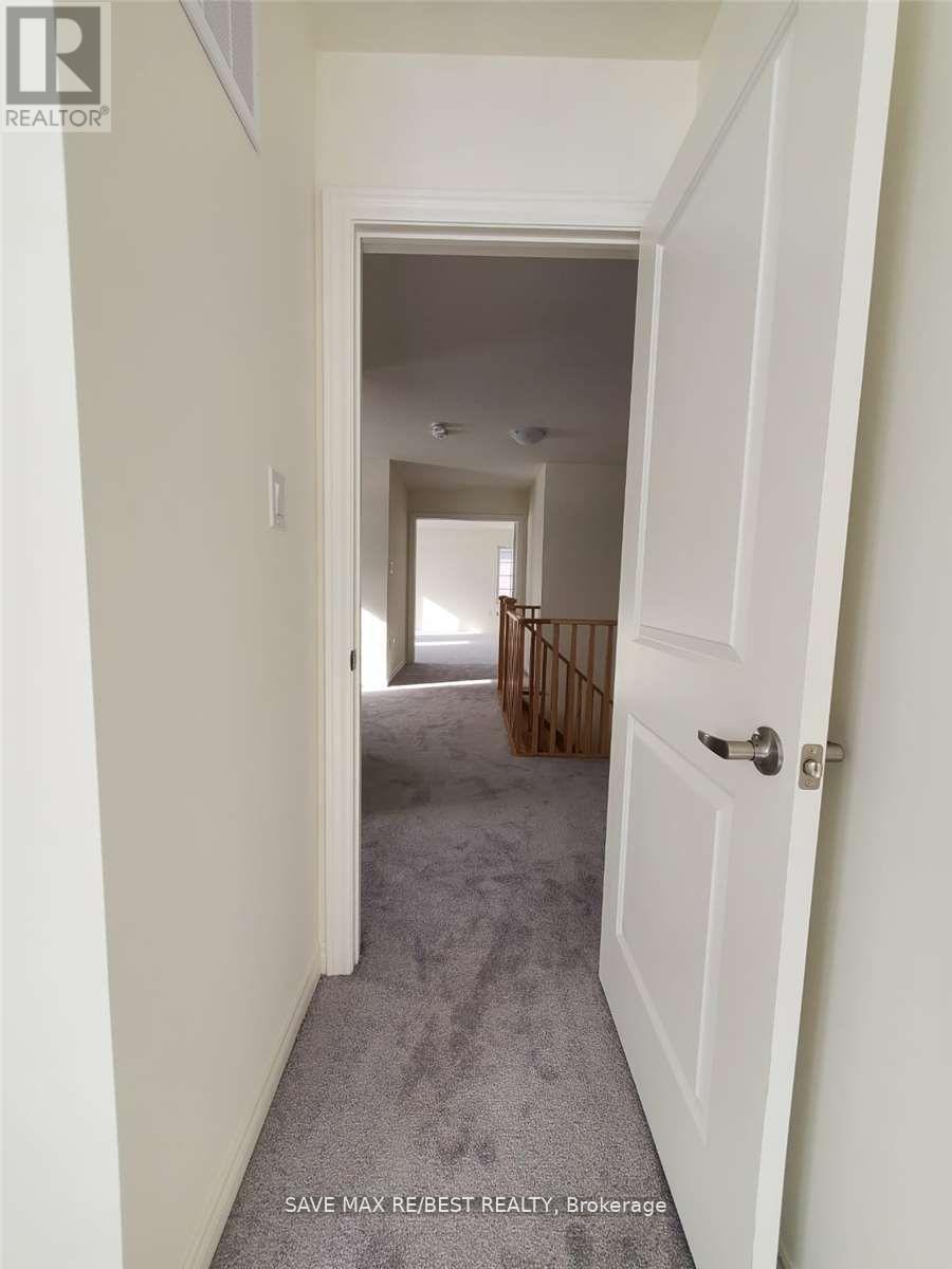 37 Sail Road, Brampton, Ontario  L7A 4W8 - Photo 11 - W12434247