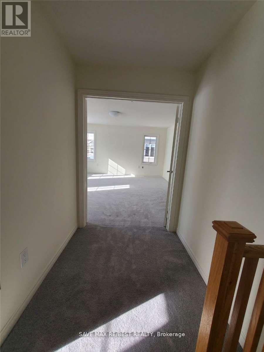 37 Sail Road, Brampton, Ontario  L7A 4W8 - Photo 12 - W12434247