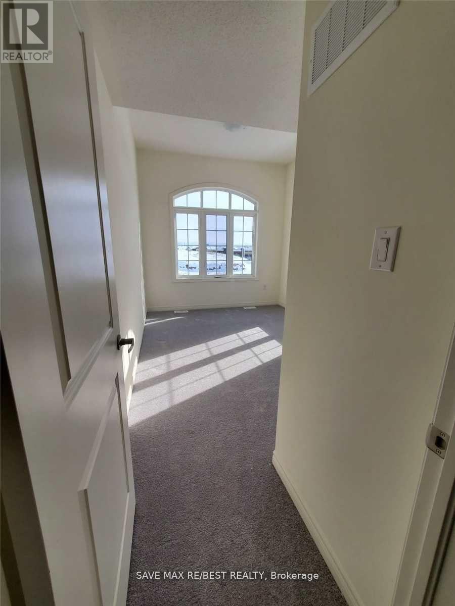 37 Sail Road, Brampton, Ontario  L7A 4W8 - Photo 14 - W12434247