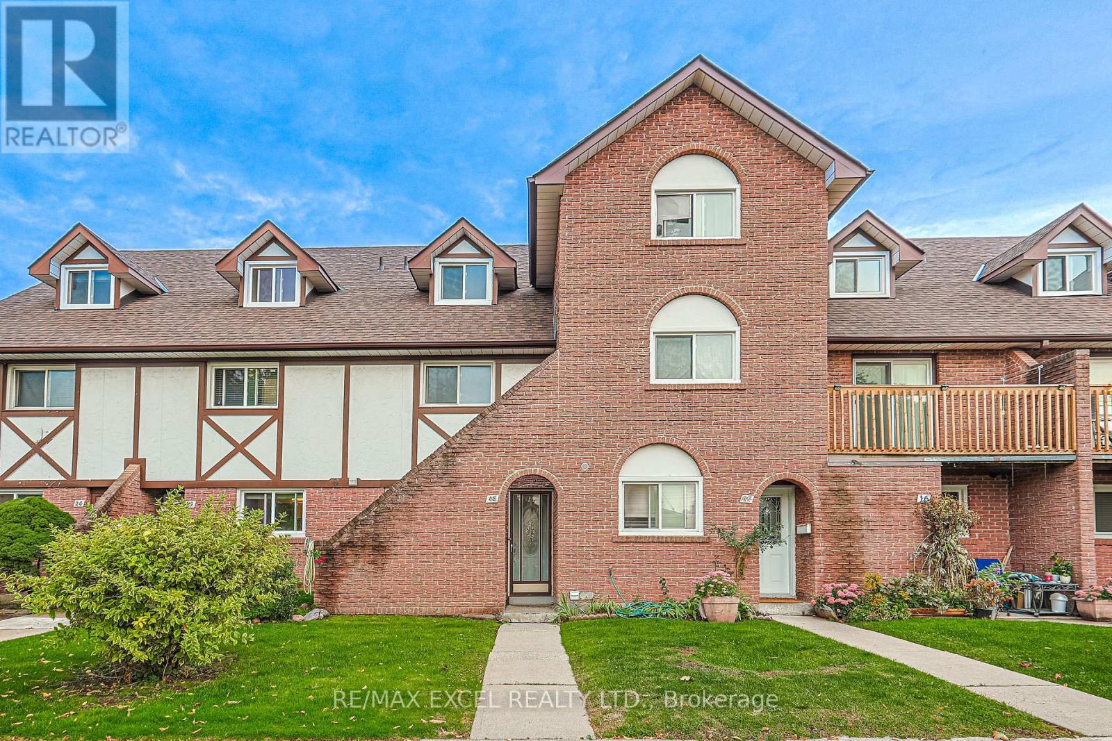 18 - 81 Irwin Road, Toronto, Ontario  M9W 5W1 - Photo 2 - W12434254