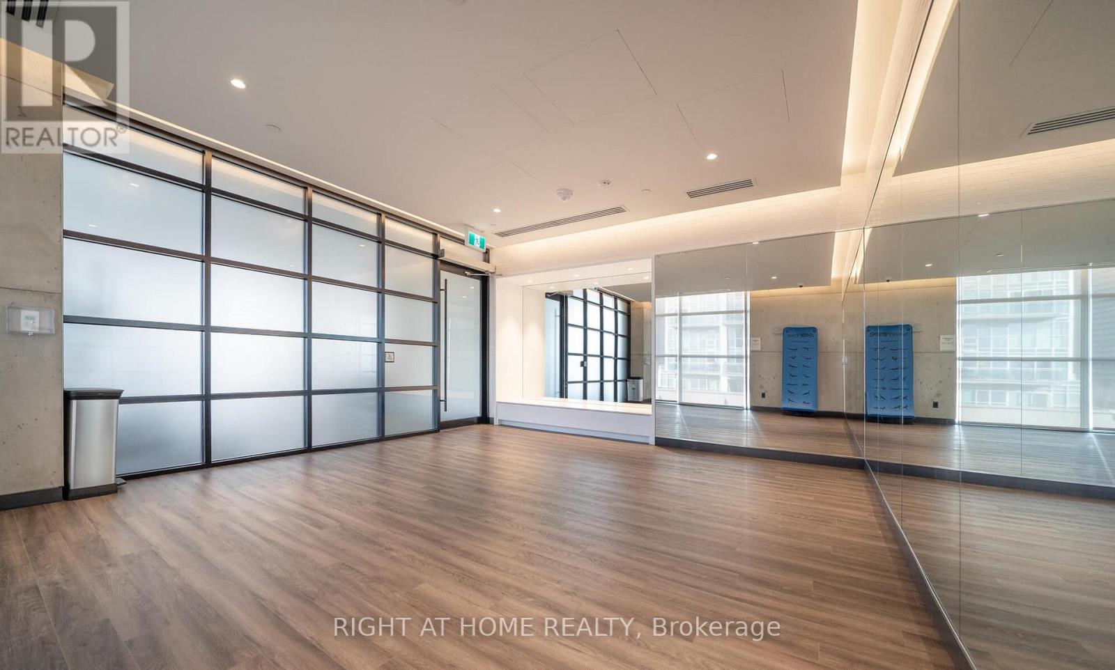 2803 - 251 Manitoba Street, Toronto, Ontario  M8Y 4G9 - Photo 6 - W12434257