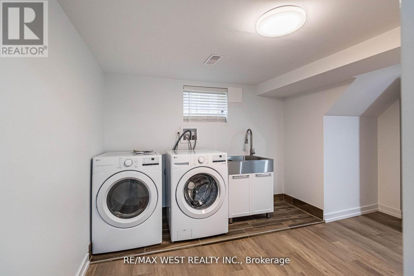 7 Highland Hill, Toronto, Ontario  M9A 2P7 - Photo 22 - W12434278