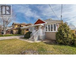7 HIGHLAND HILL, Toronto, Ontario