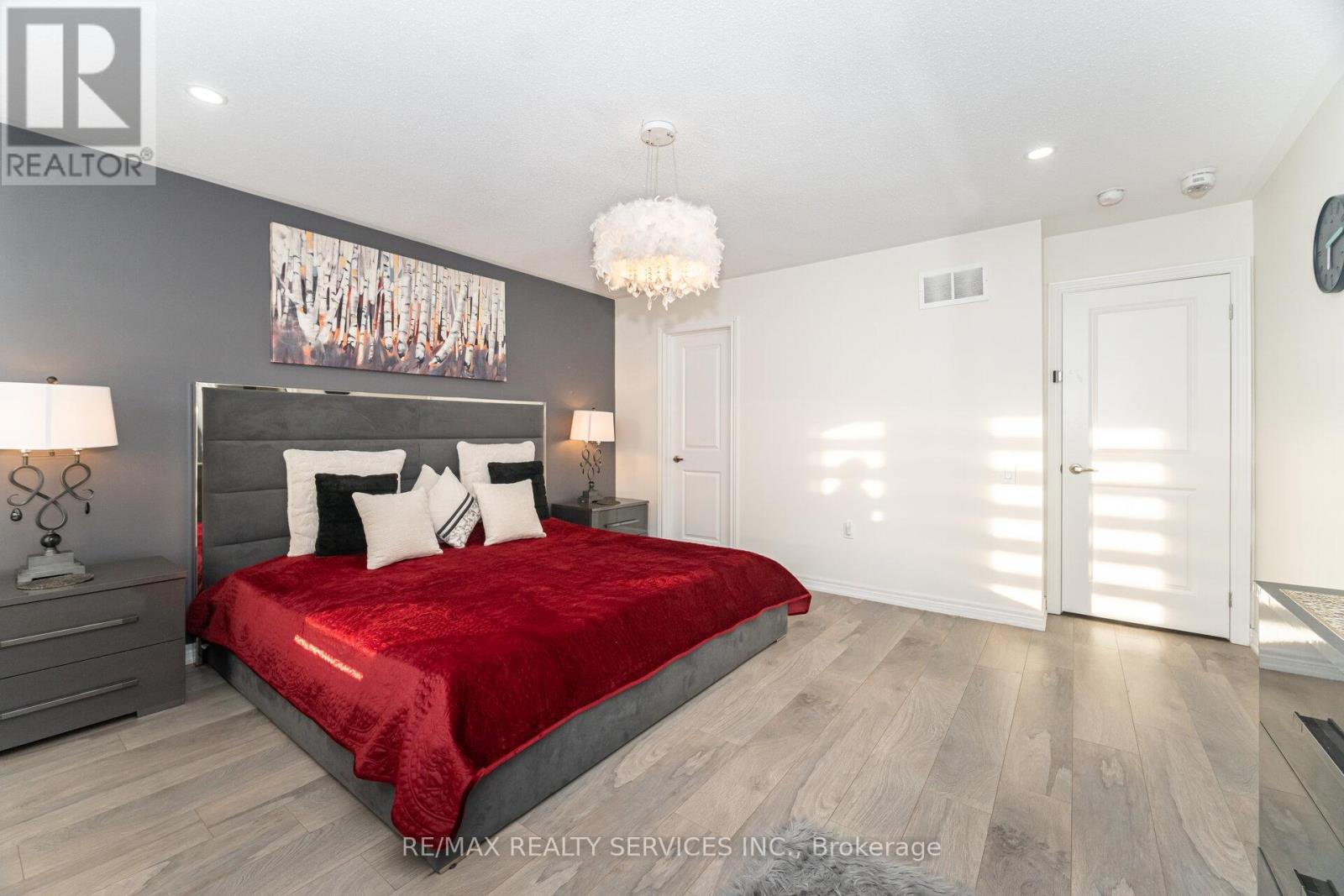 Unknown Address, ,     - Photo 25 - W12434290