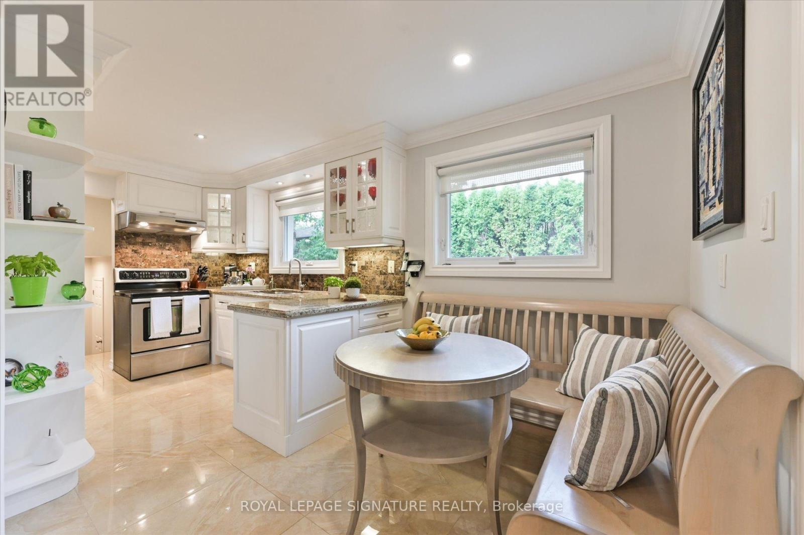 113 Carsbrooke Road, Toronto, Ontario  M9C 3C9 - Photo 12 - W12434294