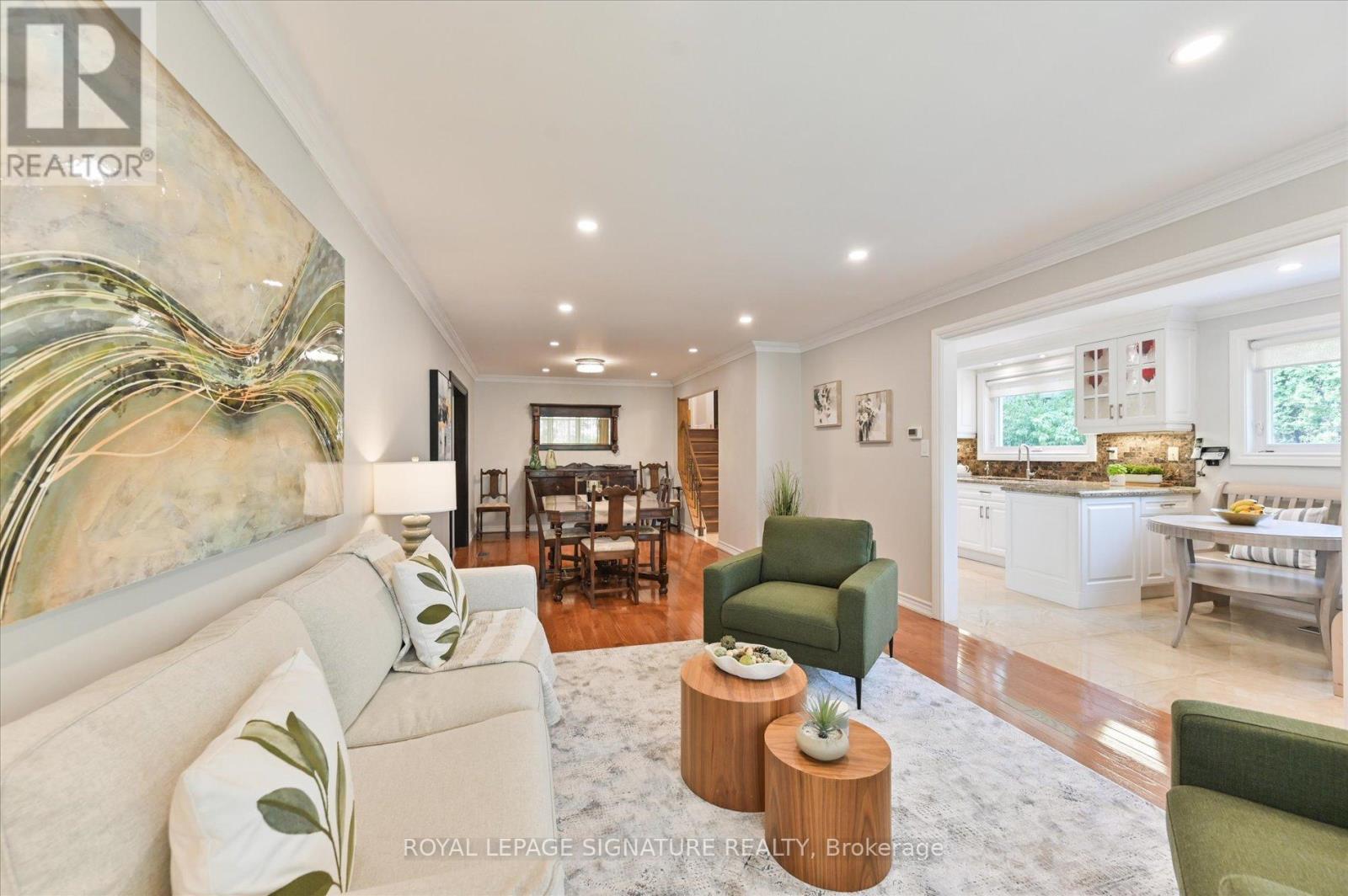 113 Carsbrooke Road, Toronto, Ontario  M9C 3C9 - Photo 15 - W12434294