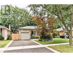 113 CARSBROOKE ROAD, Toronto, Ontario
