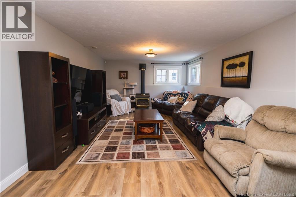 450 Douglas Avenue, Nashwaaksis, New Brunswick  E3A 5T1 - Photo 37 - NB126316