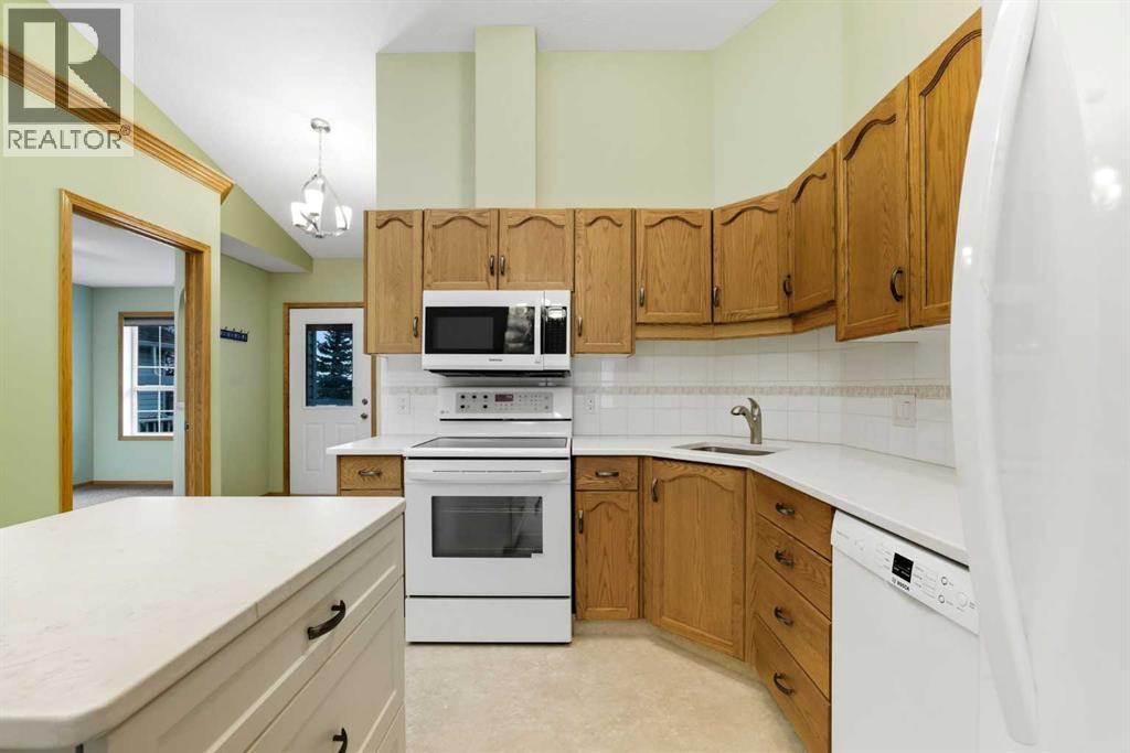 30, 1008 Woodside Way Nw, Airdrie, Alberta  T4B 2T7 - Photo 11 - A2256306