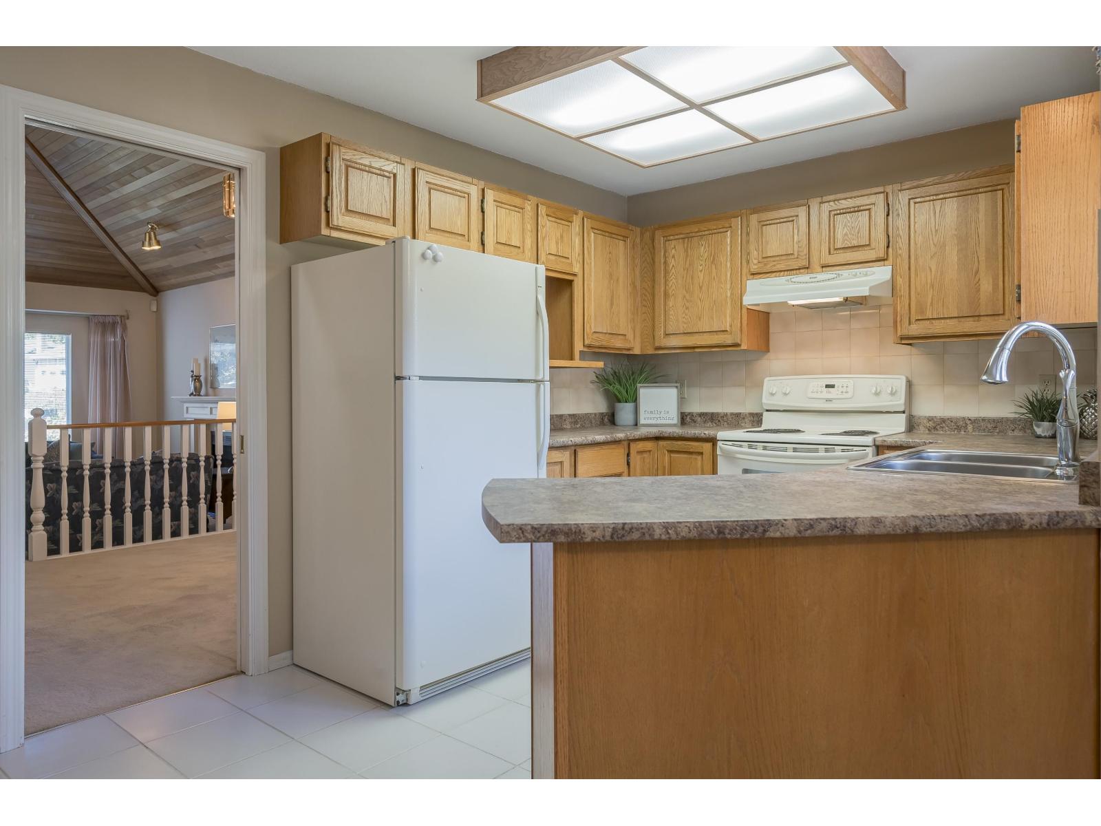 9322 157 Street, Surrey, British Columbia  V4N 3B3 - Photo 9 - R3047545