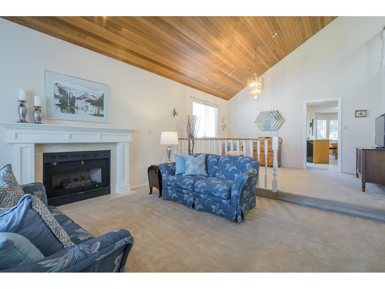 9322 157 Street, Surrey, British Columbia  V4N 3B3 - Photo 3 - R3047545
