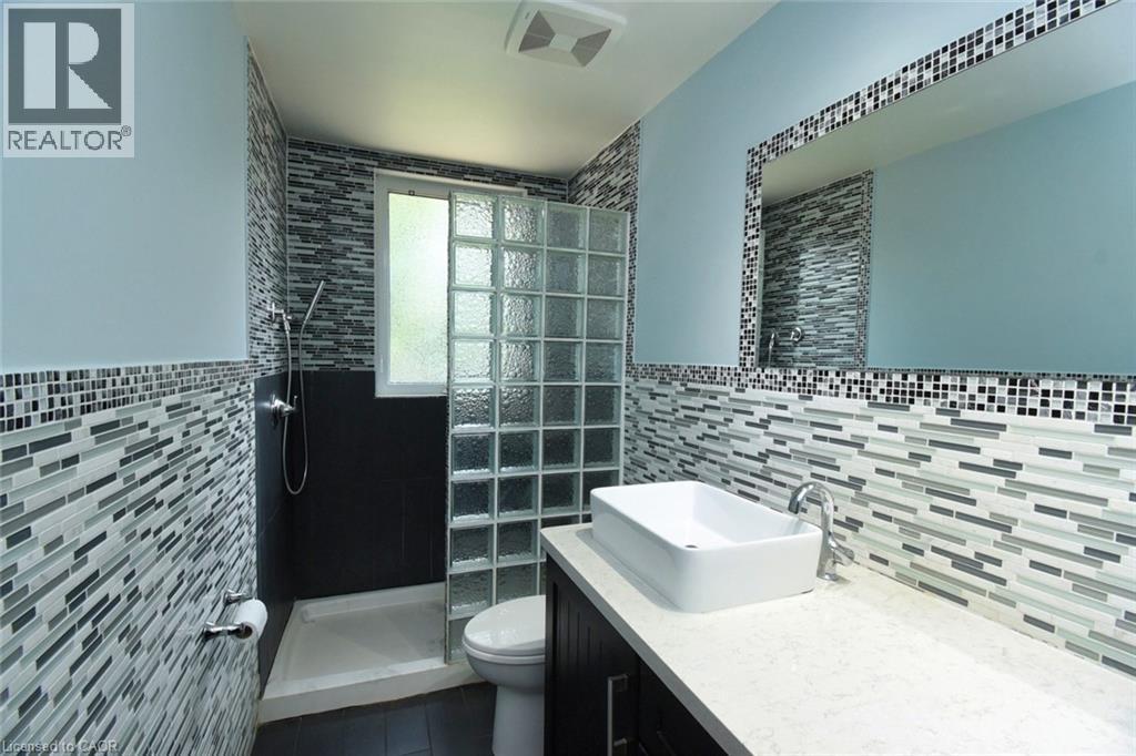 33 Wilmar Court, Dundas, Ontario  L9H 1H1 - Photo 24 - 40748287