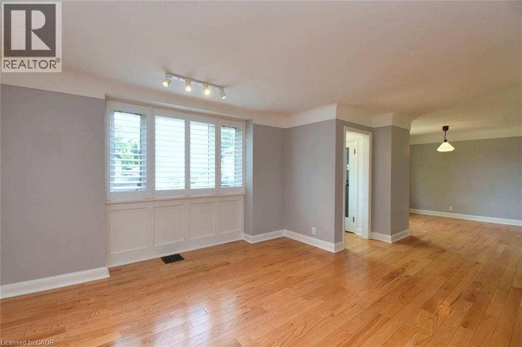 33 Wilmar Court, Dundas, Ontario  L9H 1H1 - Photo 9 - 40748287