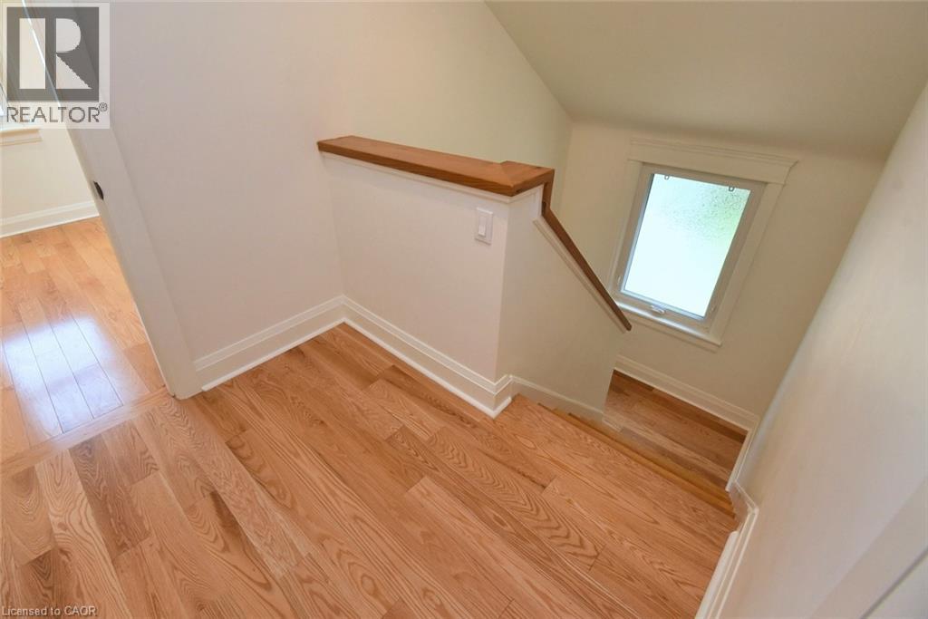 33 Wilmar Court, Dundas, Ontario  L9H 1H1 - Photo 26 - 40748287